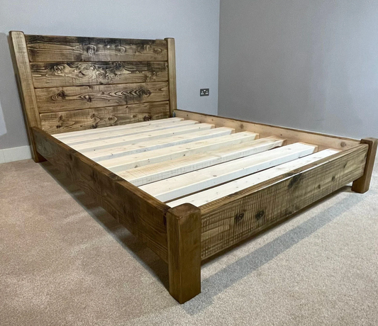 Functional Elegance for Entryways and Beyond – Handmade Wooden Shelves and Coat Racks